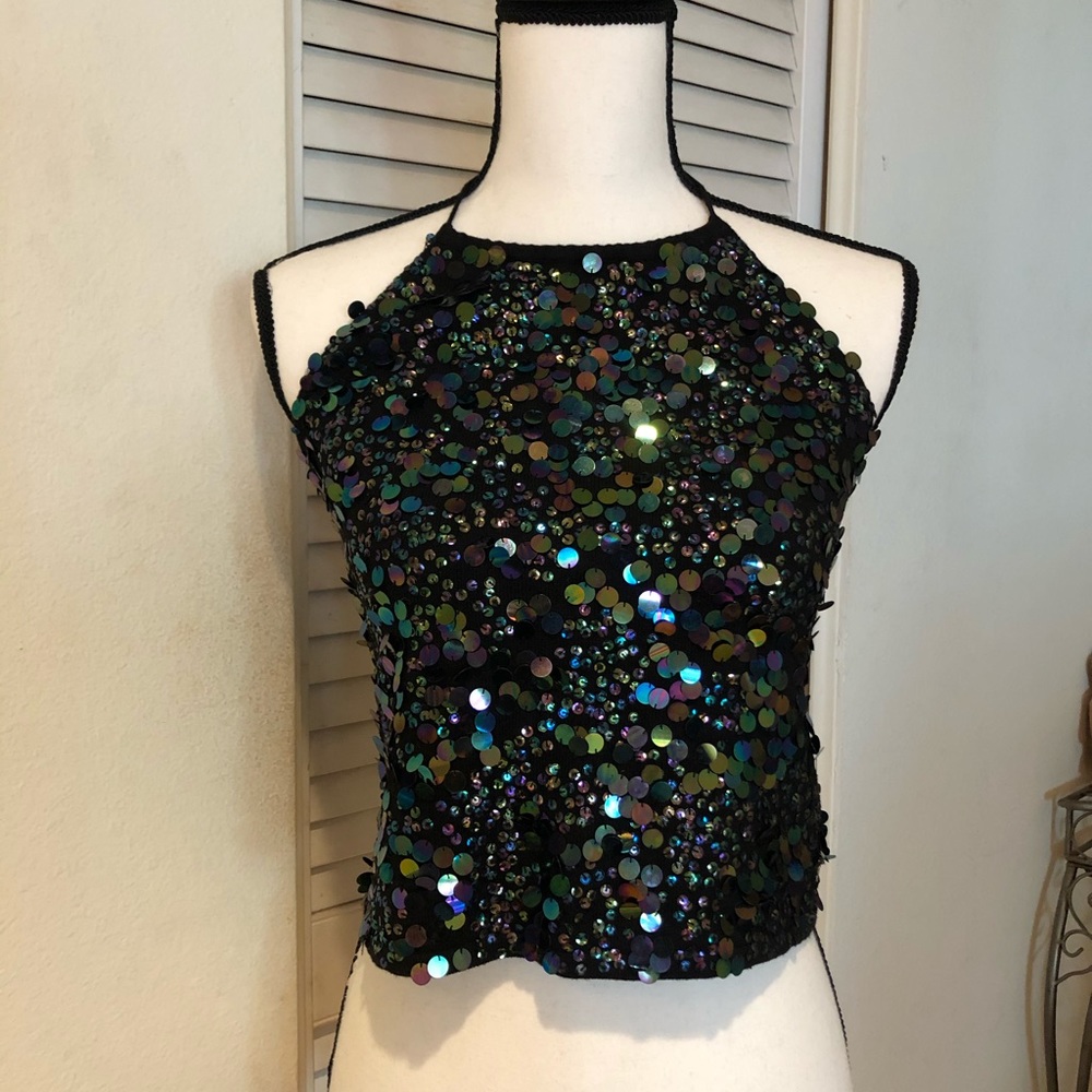 Halterneck Crop Top